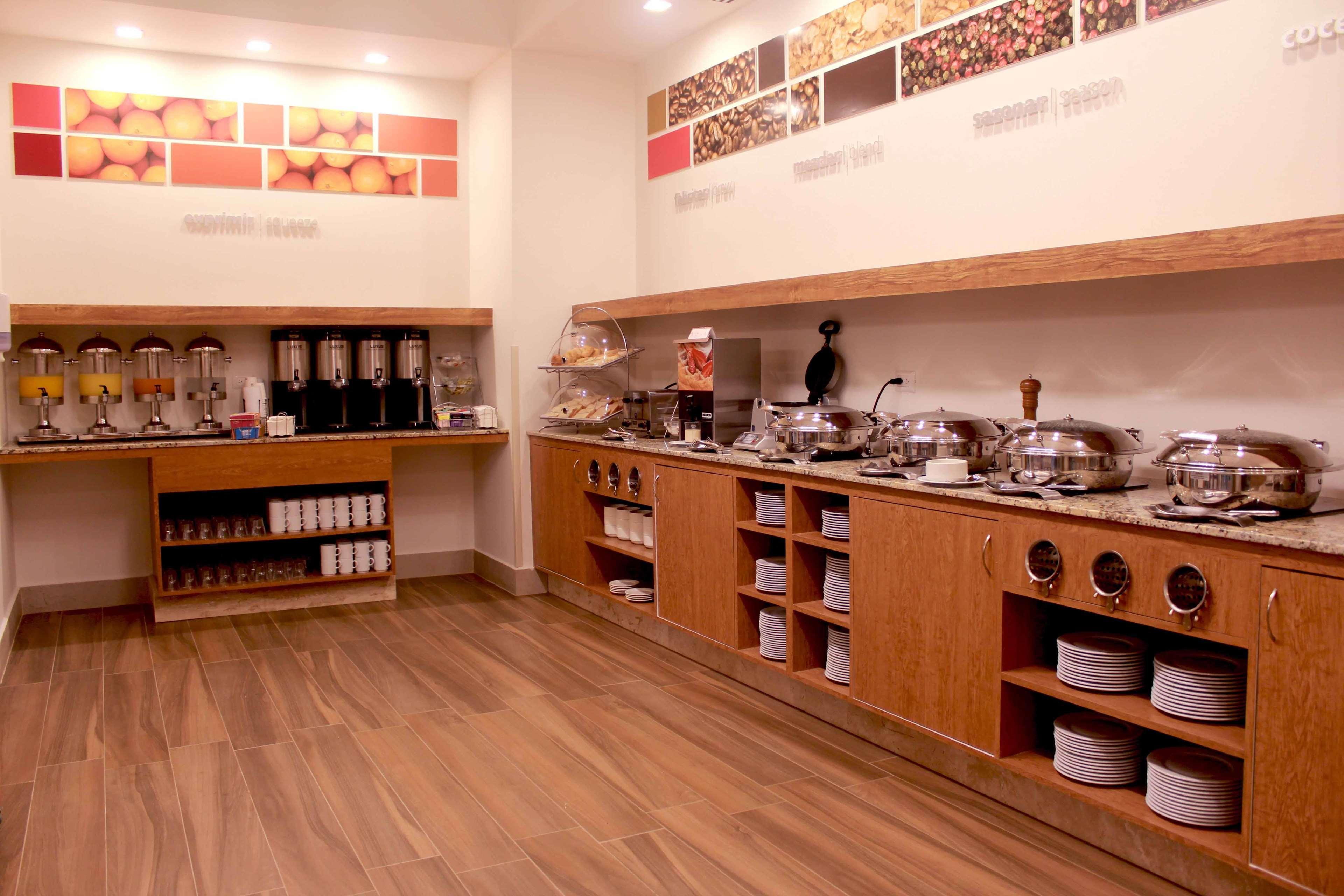 Hampton Inn By Hilton Mérida Εξωτερικό φωτογραφία