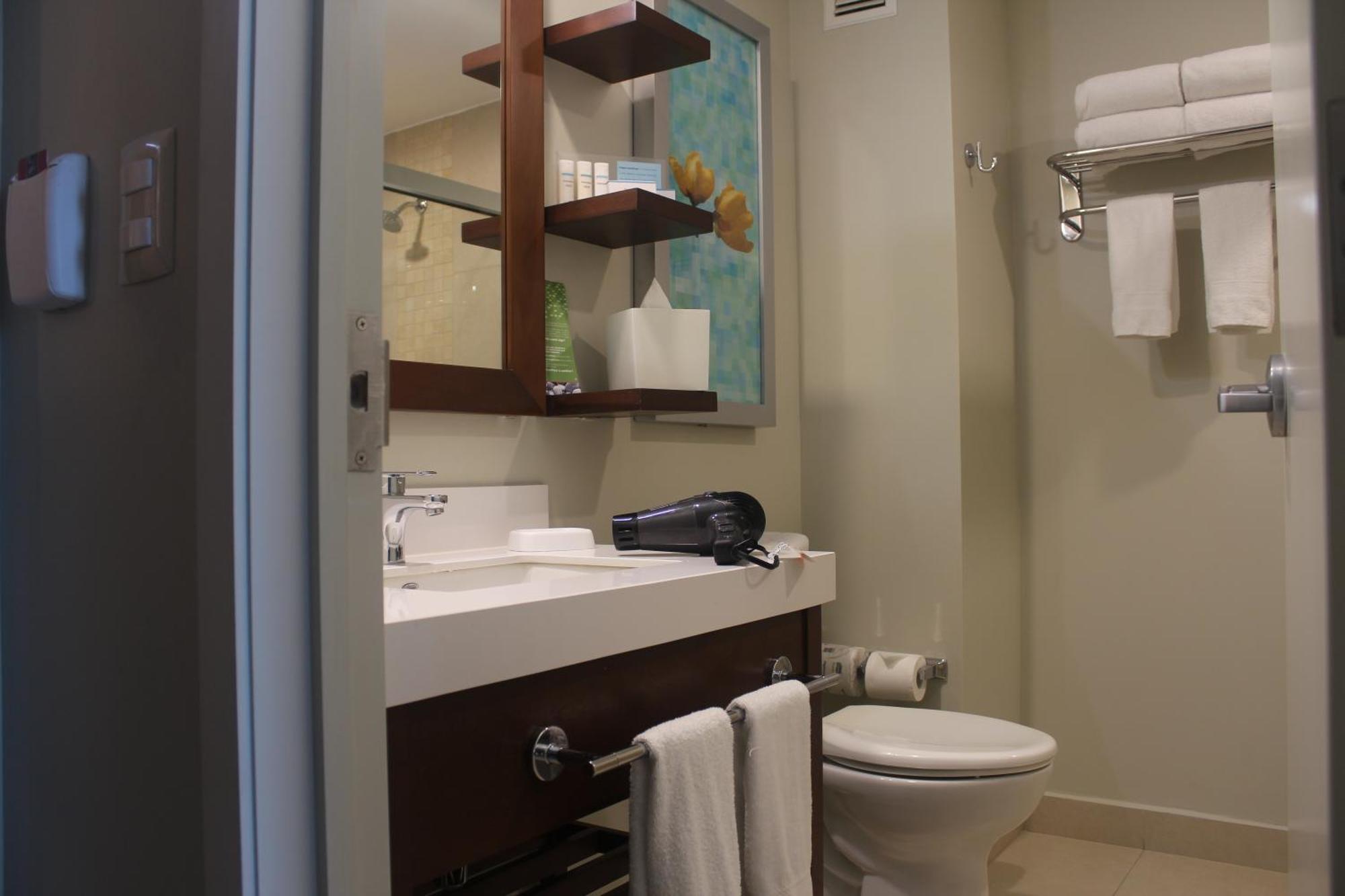 Hampton Inn By Hilton Mérida Εξωτερικό φωτογραφία