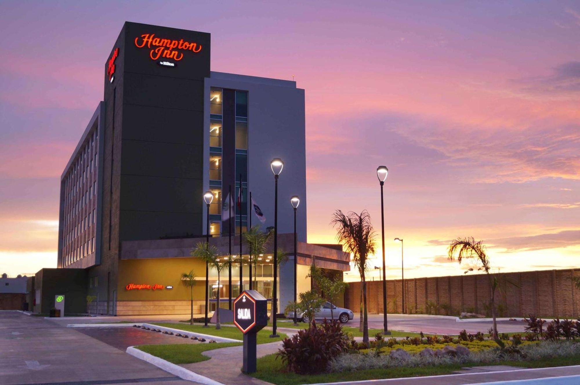 Hampton Inn By Hilton Mérida Εξωτερικό φωτογραφία