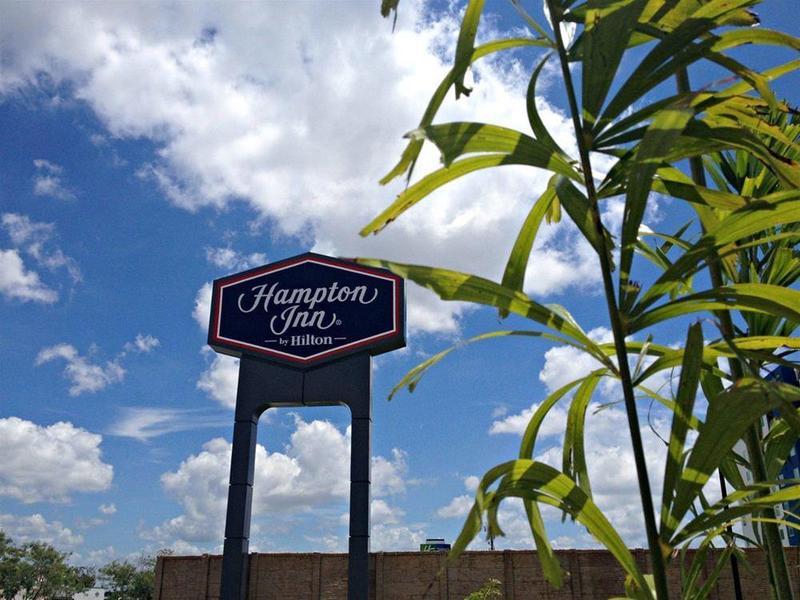 Hampton Inn By Hilton Mérida Εξωτερικό φωτογραφία