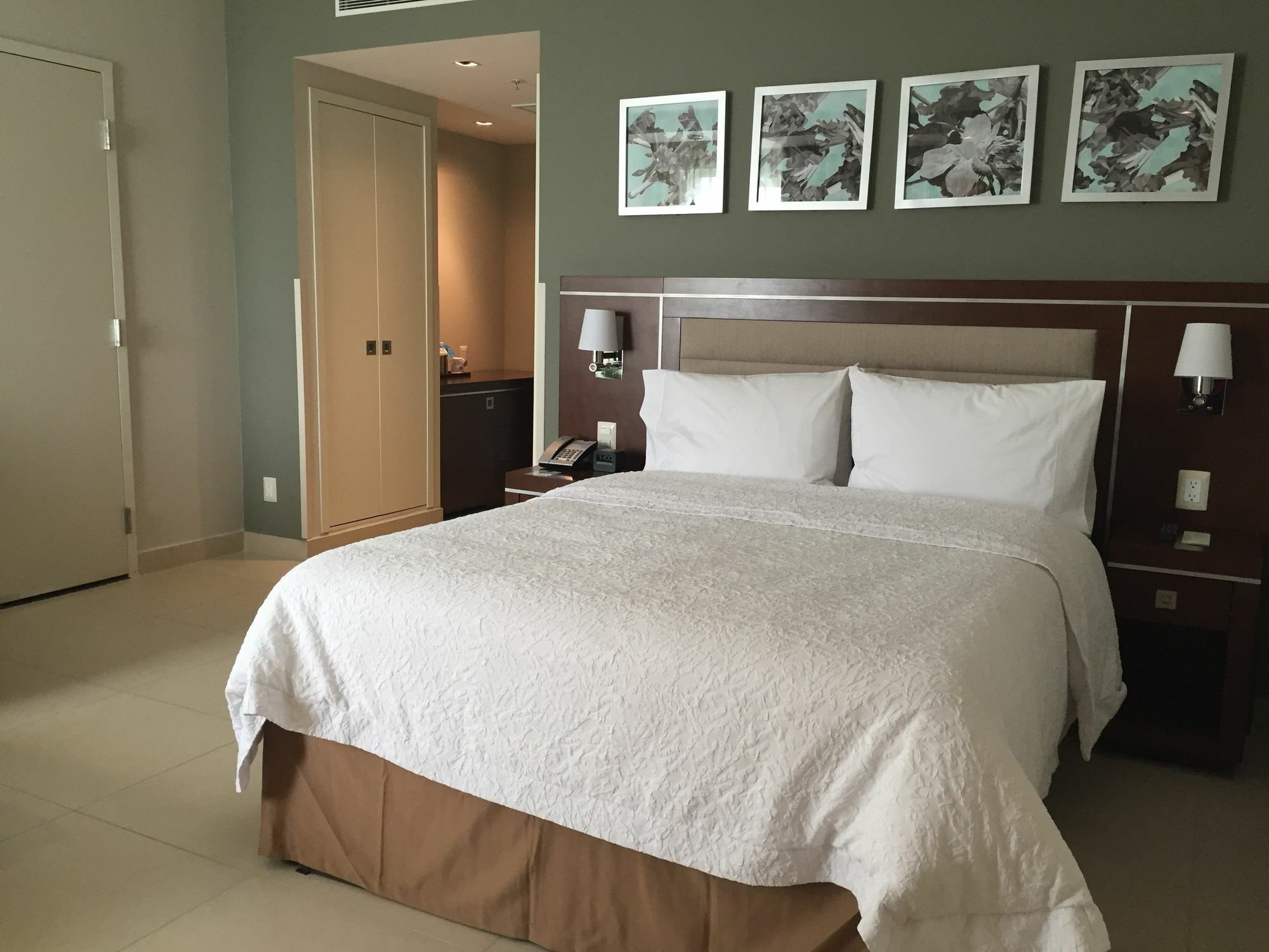 Hampton Inn By Hilton Mérida Εξωτερικό φωτογραφία